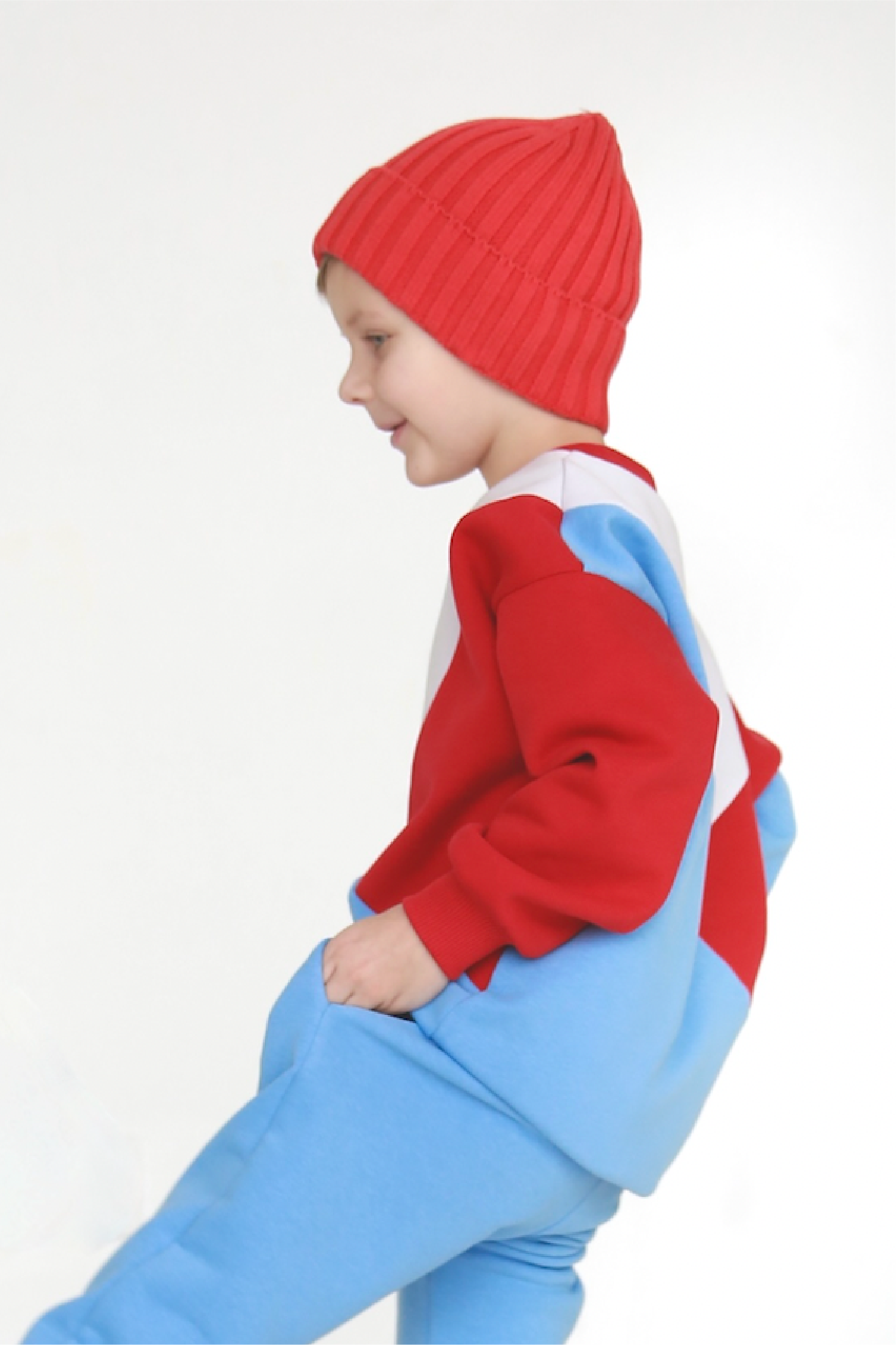 Color blocked sweatshirt with long sleeve and round neckline - PDF sewing pattern for girls and boys - age 1-10 years
